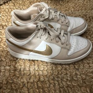 Nike Dunk Women’s White Gold  Sneakers